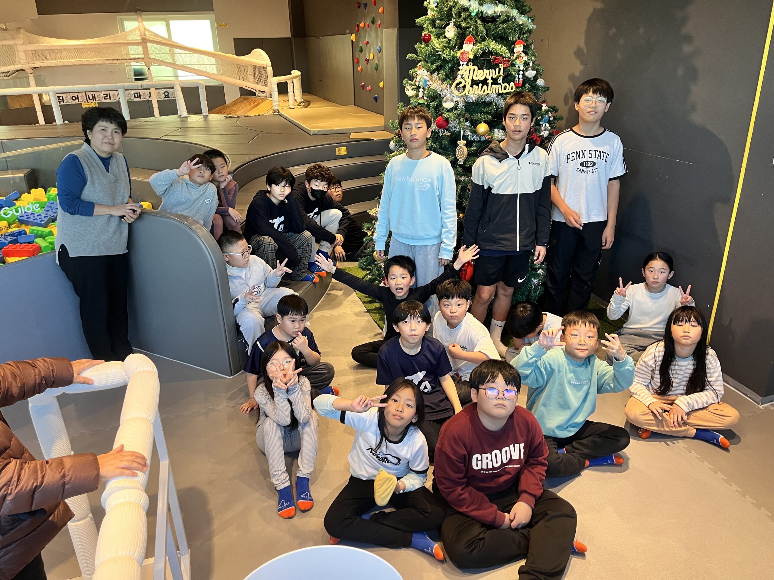 뛰고, 오르고, 웃고! 대소 실내놀이터에서 보낸 하루